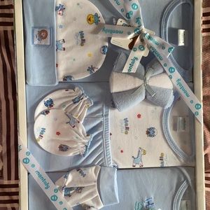 Montaly- 10pc new born gift set
